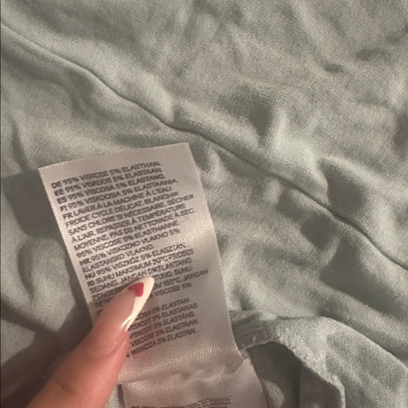 Divided Green Lettuce Hem Top – Size S | Soft Girl Aesthetic | Y2K Vibes | - Picture 6 of 6